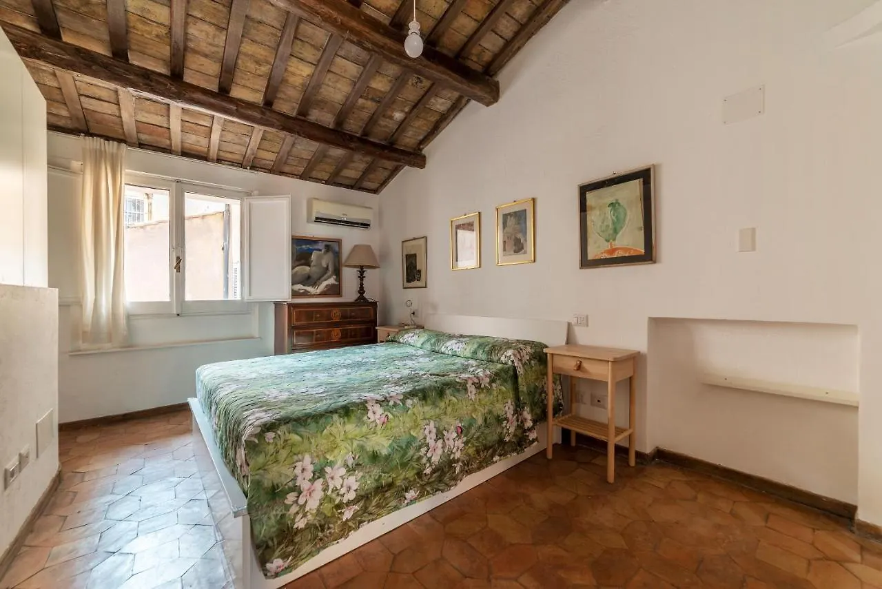 Banchi Vecchi Apartment With Terrace Rome Italy