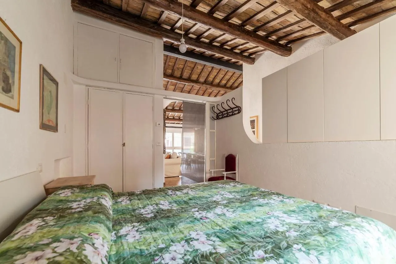 Banchi Vecchi Apartment With Terrace Rome