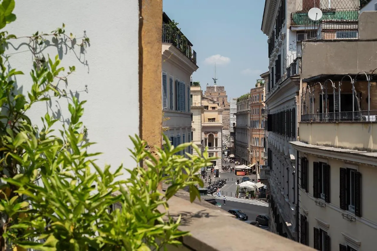 Banchi Vecchi Apartment With Terrace Rome