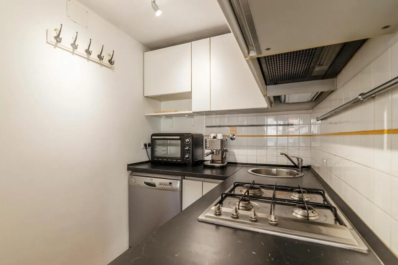 Banchi Vecchi Apartment With Terrace Rome Italy