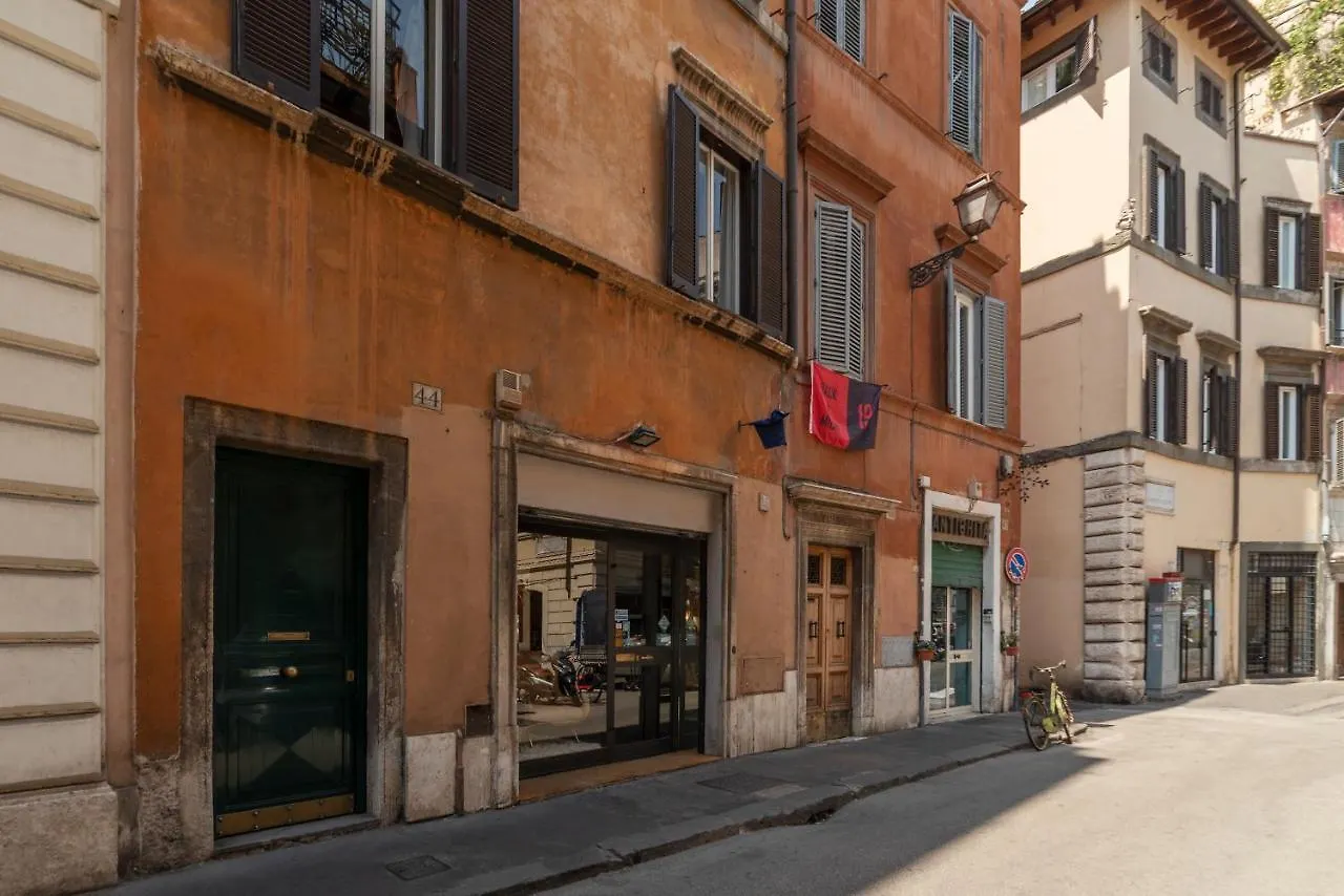 Banchi Vecchi Apartment With Terrace Rome